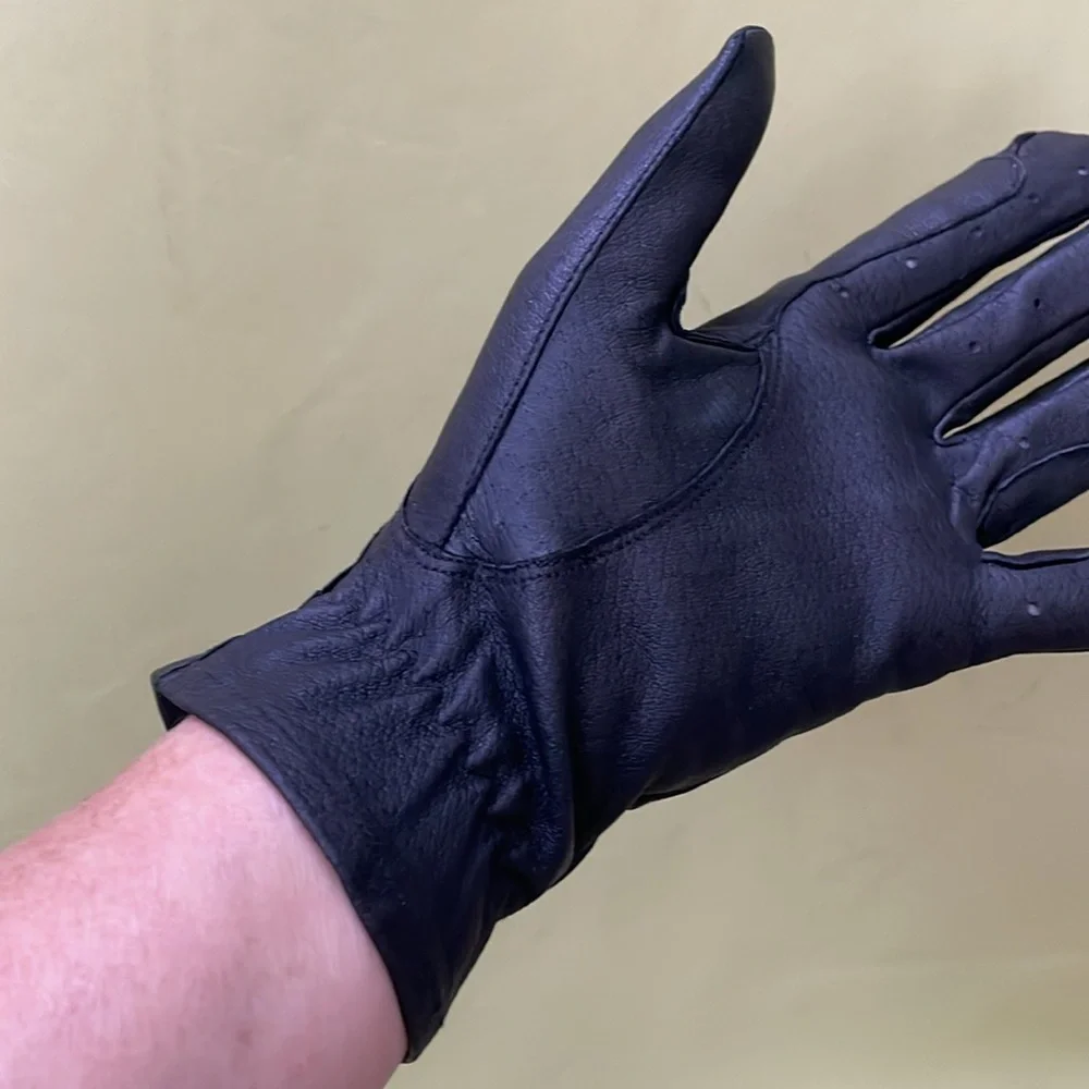 New vintage black leather riding gloves